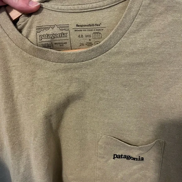 PATAGONIA MEN'S LINE LOGO RIDGE POCKET RESPONSIBILI-TEE XL - Picture 4 of 9